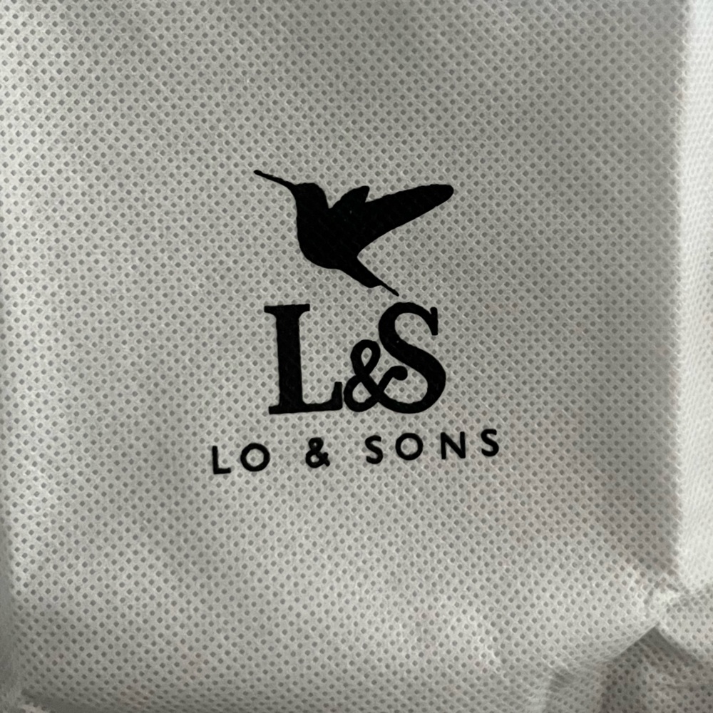 NWT Lo & Sons Pearl Saffiano Leather Silver Crossbody Bag Retails $300 - Picture 2 of 14